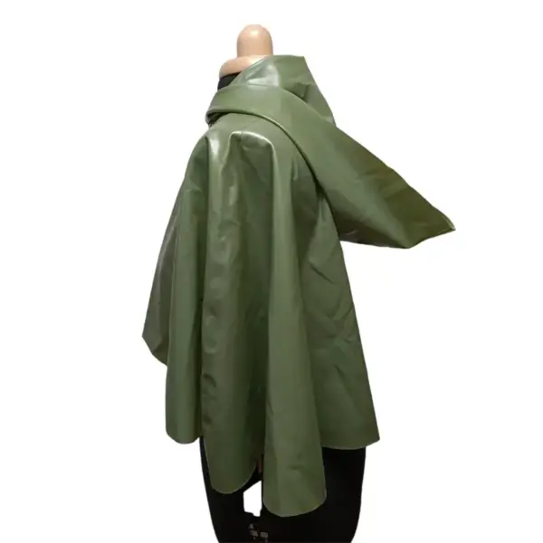 Cape avec Capuche – Image 2